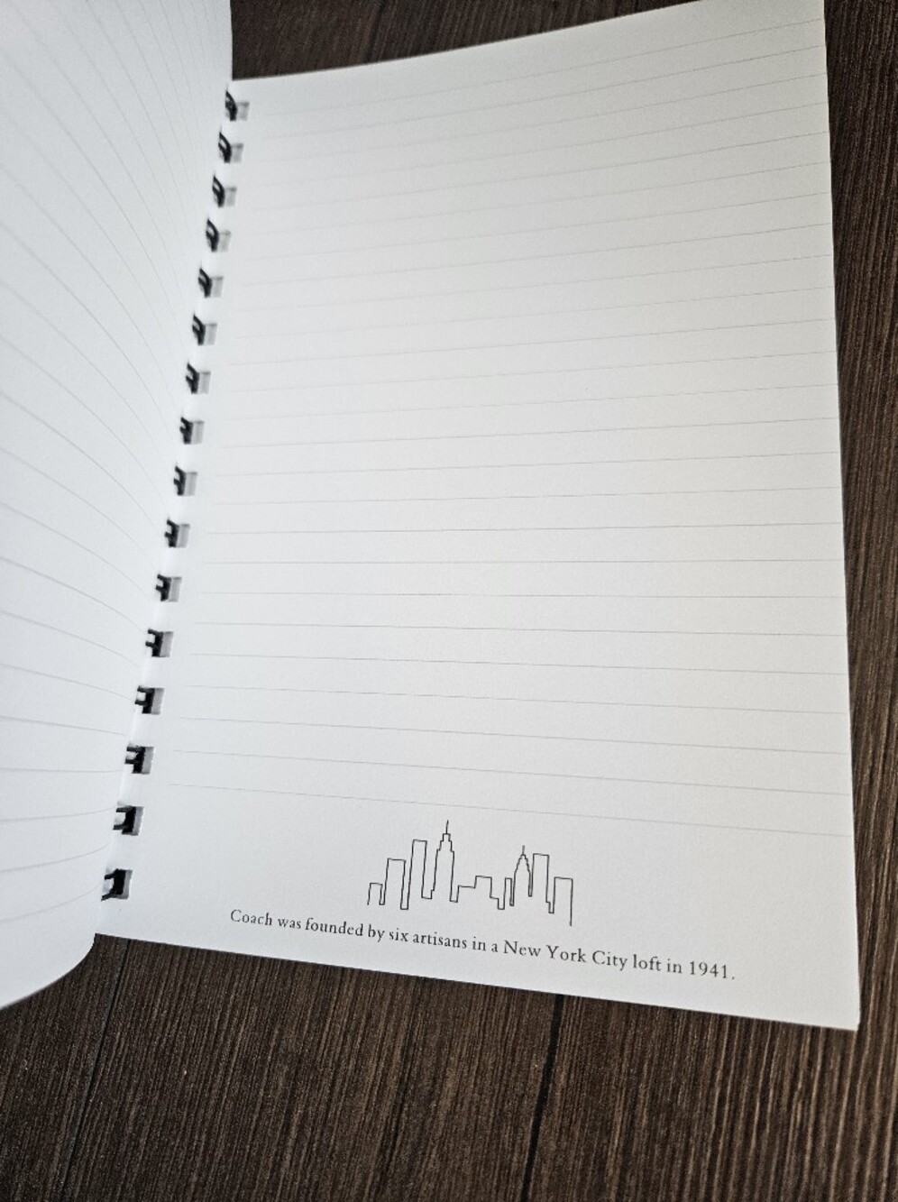 NEW COACH New York Spiral Notebook | Heritage Story | Protective Cover - Picture 4 of 10